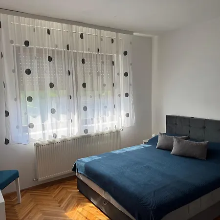 Stan Na Dan Apartment